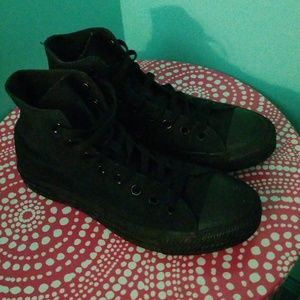 Black on black hi top converse sneaker